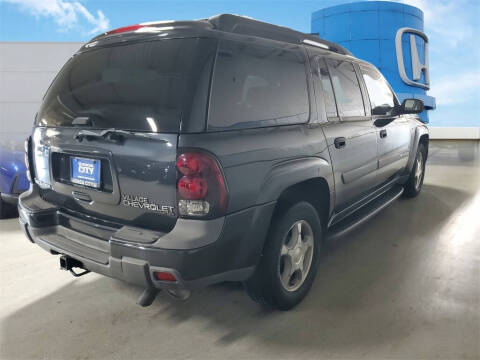 2004 Chevrolet TrailBlazer EXT LS