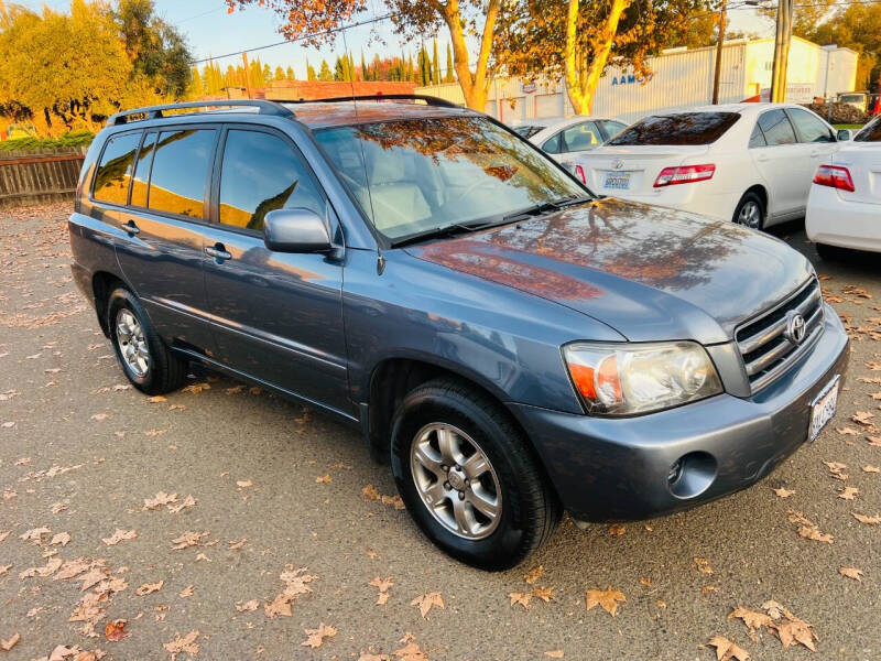 2005 Toyota Highlander null photo 2