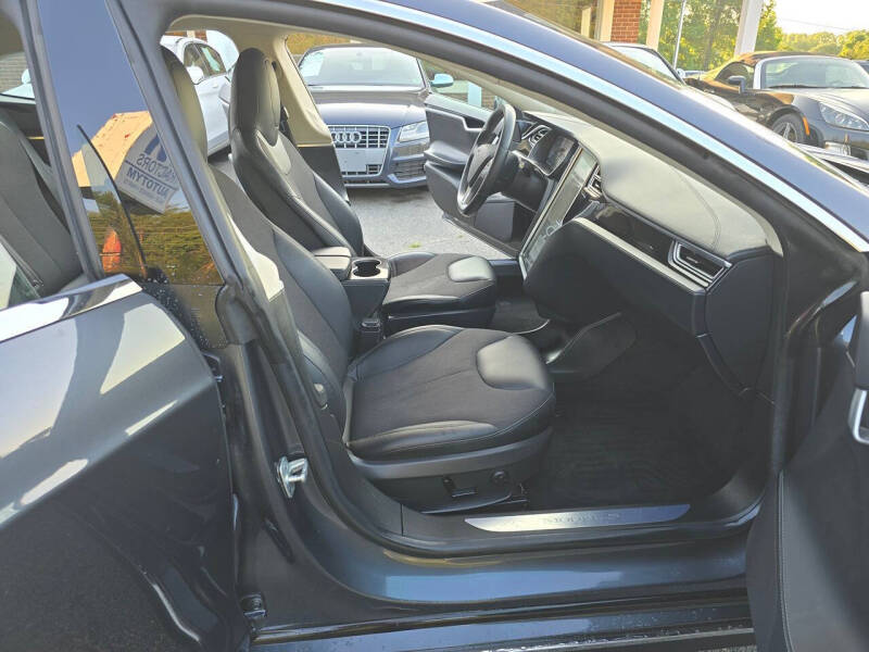 2015 Tesla Model S 70D