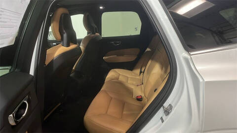 2018 Volvo XC60 T6 Momentum