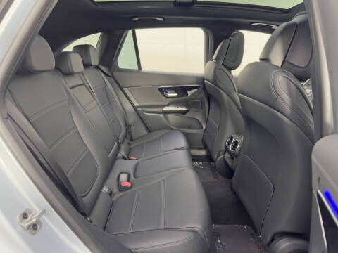 2025 Mercedes-Benz GLC GLC 300