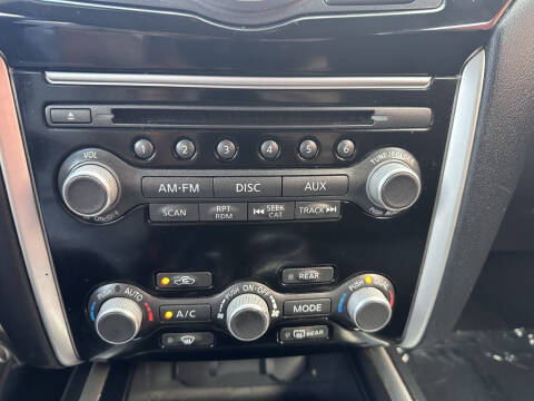 2014 Nissan Pathfinder SV