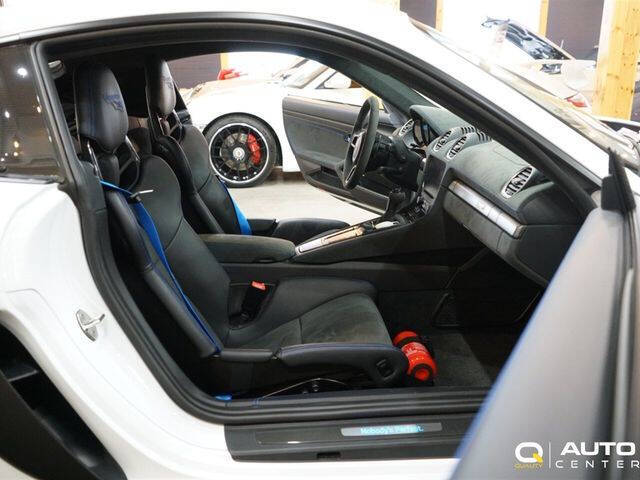 2023 Porsche 718 Cayman GT4 RS