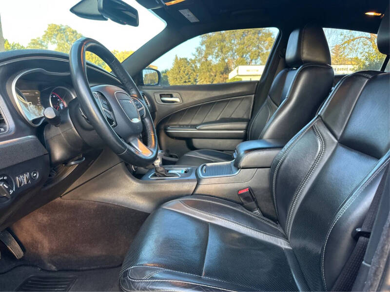 2017 Dodge Charger SXT