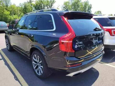 2016 Volvo XC90 Momentum photo 12