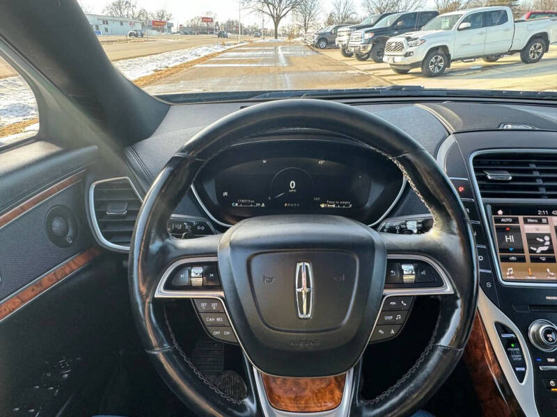 2019 Lincoln Nautilus Reserve