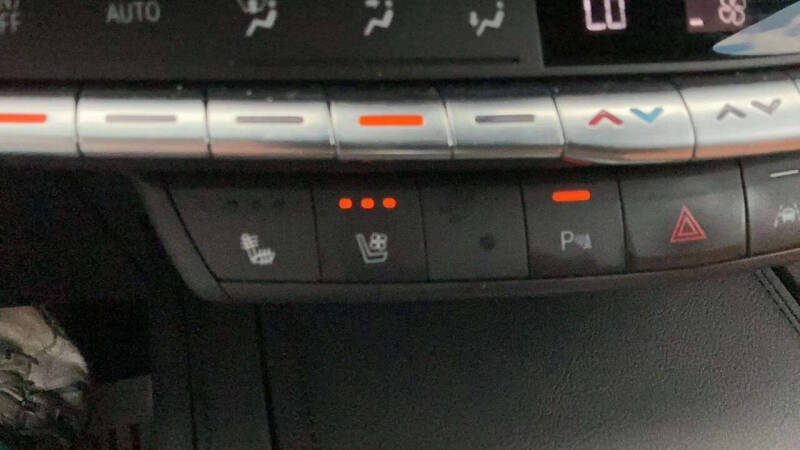 2022 Cadillac XT4 Premium Luxury