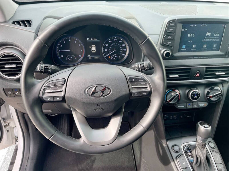 2021 Hyundai Kona SEL Plus