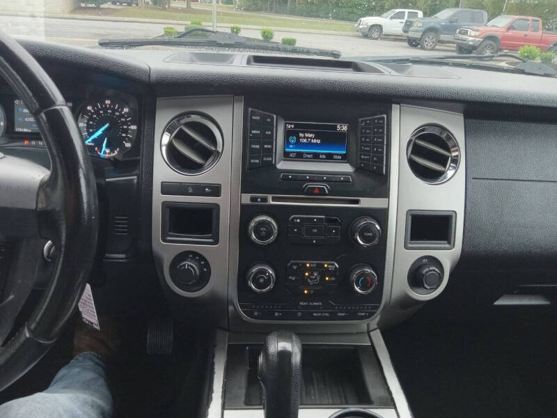 2017 Ford Expedition EL XLT