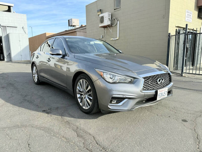 2019 INFINITI Q50 LUXE photo 4