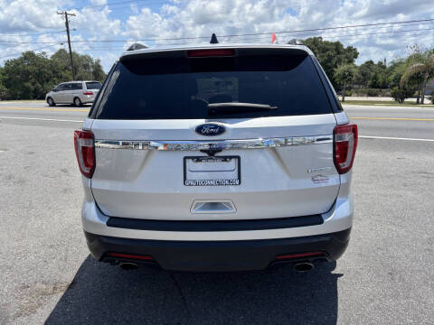2018 Ford Explorer