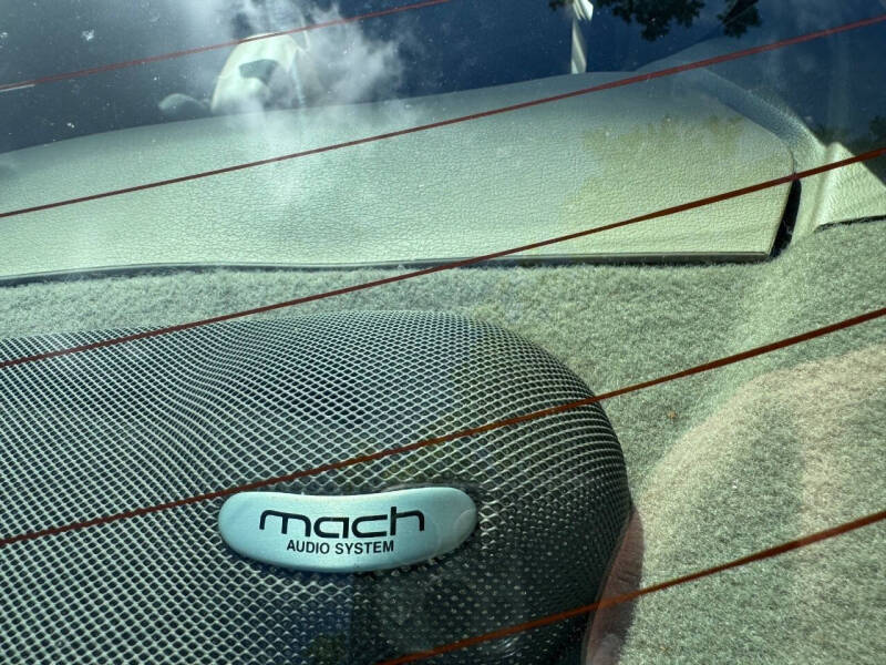 2004 Ford Mustang GT Deluxe