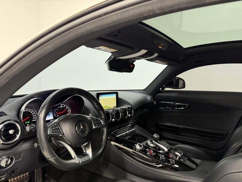 2017 Mercedes-Benz AMG GT