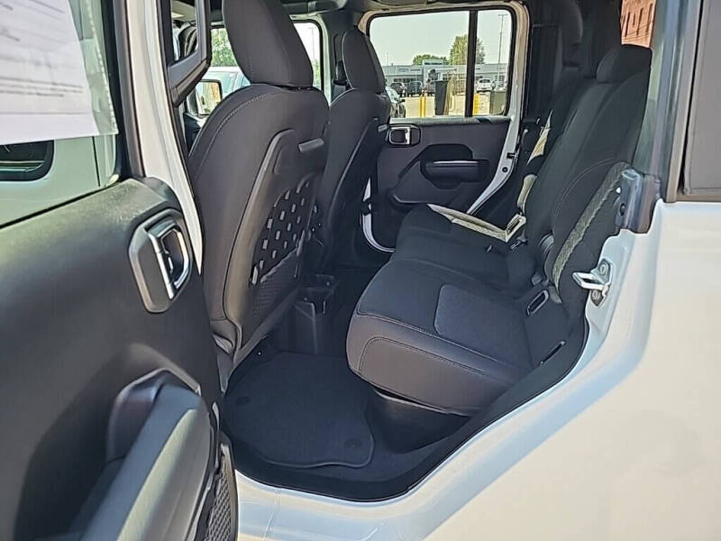 2023 Jeep Gladiator Mojave