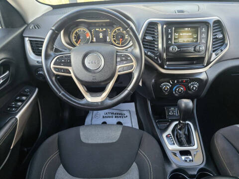 2017 Jeep Cherokee Sport Altitude