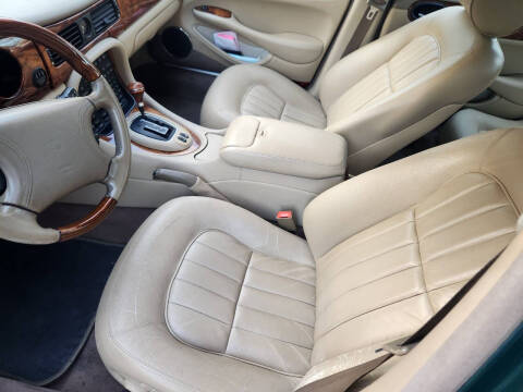 1999 Jaguar XJ-Series XJ8L