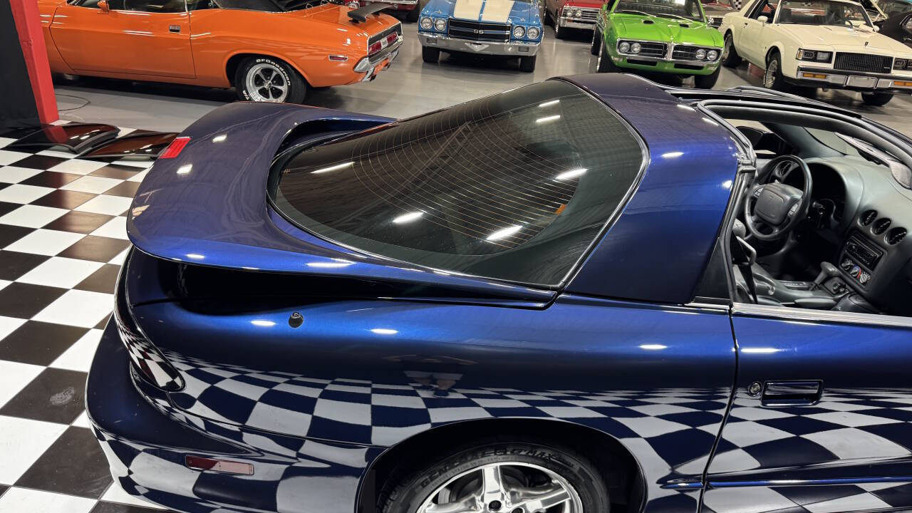 1999 Pontiac Firebird 19