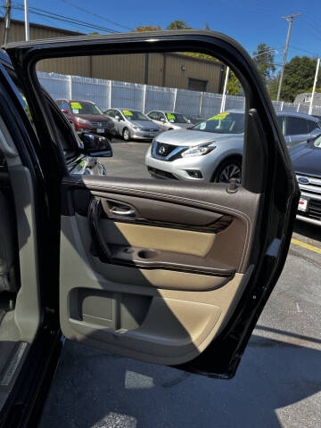 2016 GMC Acadia Denali