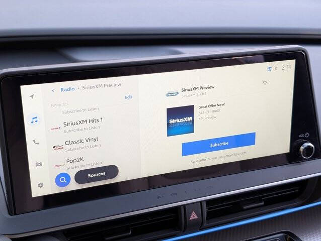 2024 Toyota Prius XLE