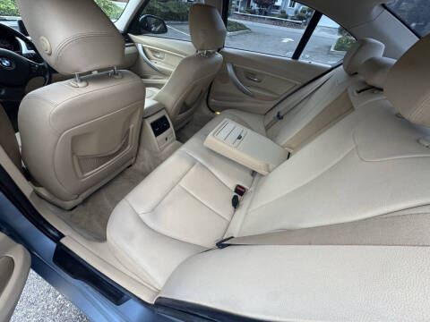 2013 BMW 3 Series 328i