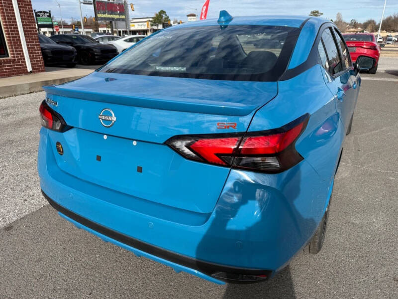 2025 Nissan Versa SR