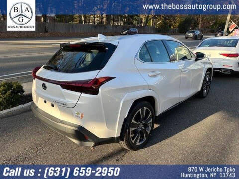 2024 Lexus UX 250h Premium