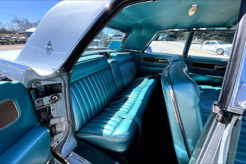 1963 Lincoln CONTINENTIAL