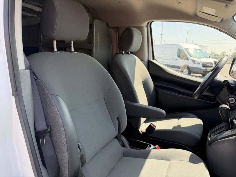 2019 Nissan NV200