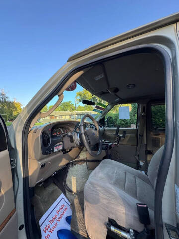 2006 Ford E-Series E-350 SD