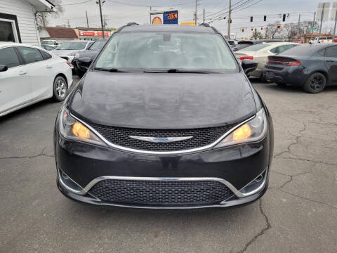 2018 Chrysler Pacifica Touring L