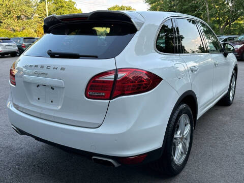 2014 Porsche Cayenne Platinum
