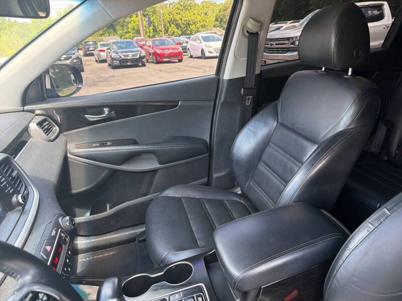 2020 Kia Sorento EX V6