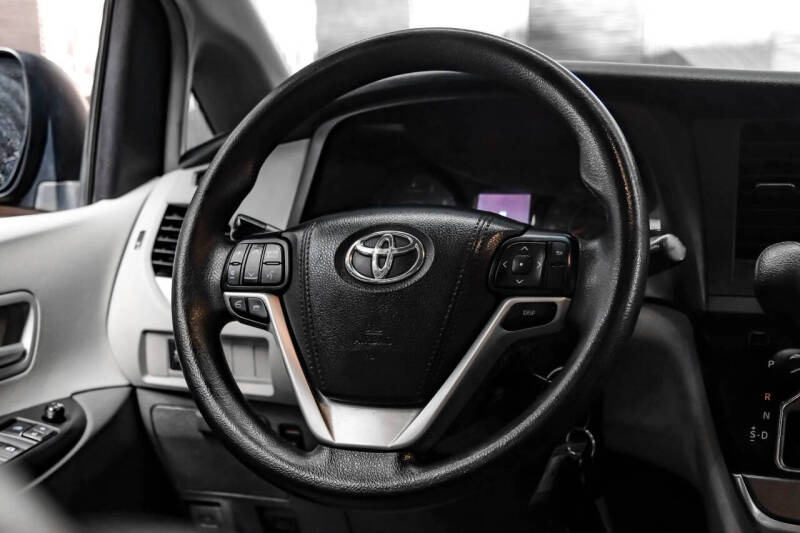 2017 Toyota Sienna