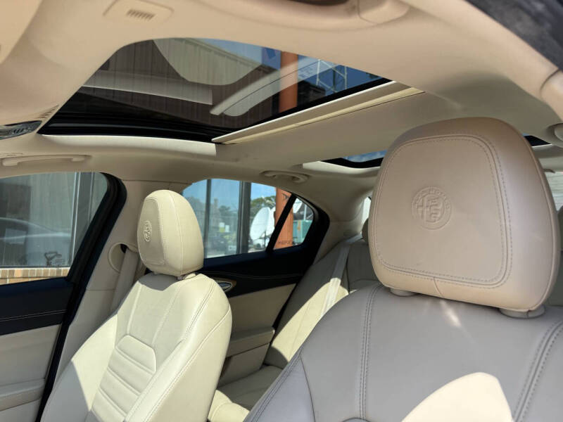 2017 Alfa Romeo Giulia Ti
