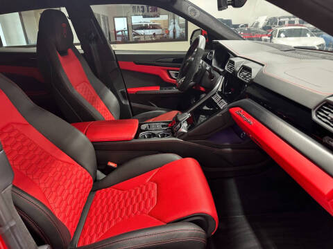 2022 Lamborghini Urus