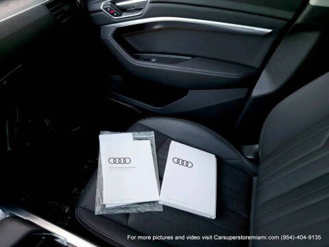 2021 Audi e-tron quattro Premium Plus