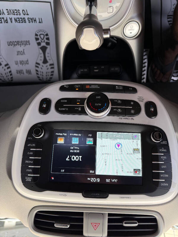 2015 Kia Soul EV +