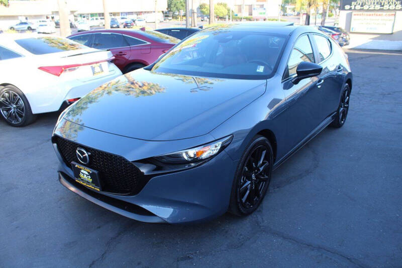 2022 Mazda Mazda3 Hatchback Carbon Edition