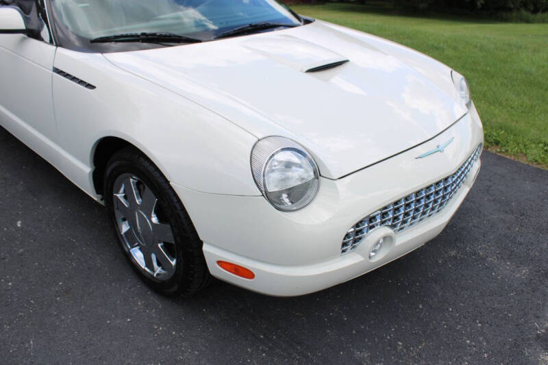 2002 Ford Thunderbird Deluxe