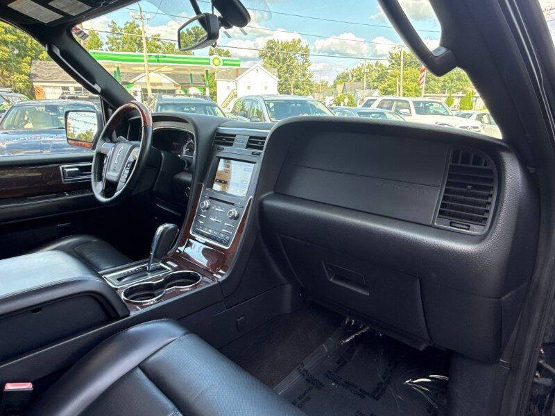 2017 Lincoln Navigator L Select