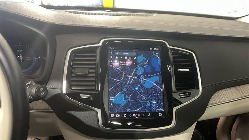 2023 Volvo XC90 Recharge T8 Ultimate Dark Theme