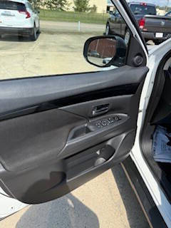 2019 Mitsubishi Outlander ES