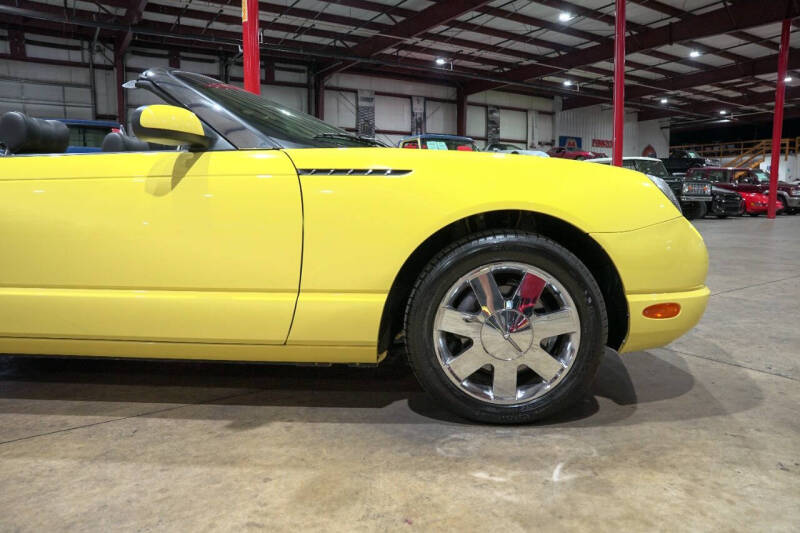 2002 Ford Thunderbird Deluxe