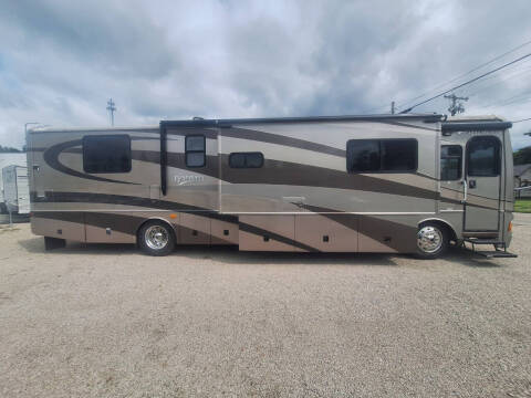 2004 Fleetwood RV Discovery 39S