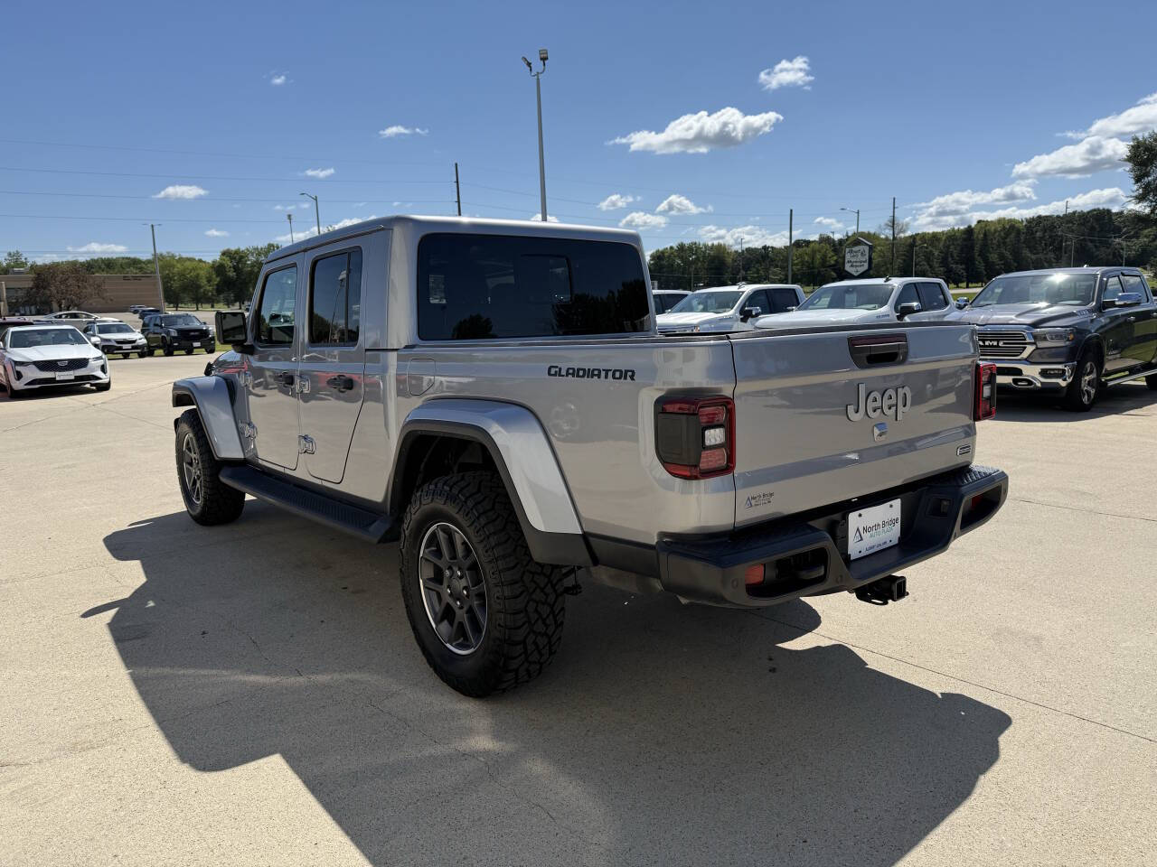 2020 Jeep Gladiator Overland photo 3