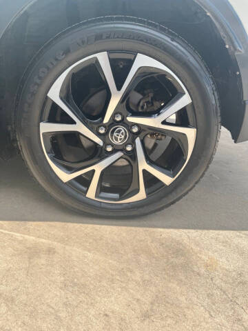 2018 Toyota C-HR XLE