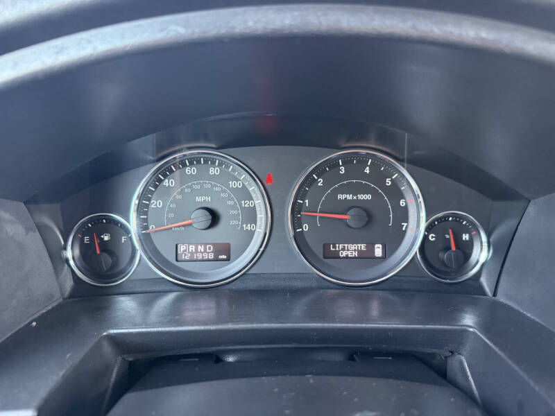 2010 Jeep Commander Sport