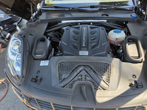 2015 Porsche Macan S