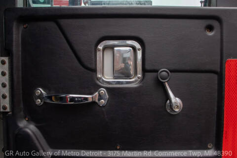 2001 Hendrickson Firetruck