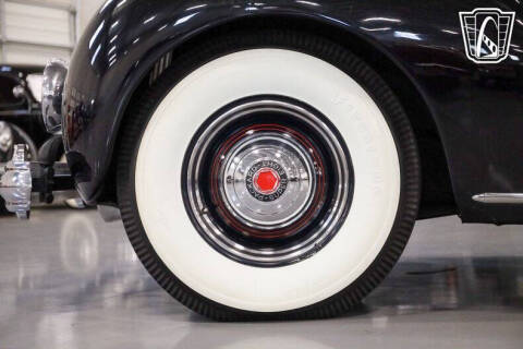 1938 Packard Super Eight